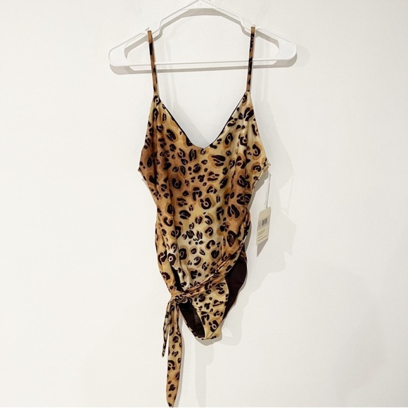 NWT Mara Hoffman Gamela Leopard Print Brown
Multi Tie Waist One Piece Swimsuit - Picture 5 of 9